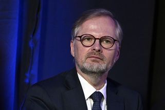 Premiér Fiala poletí zítra do Izraele - Novinky